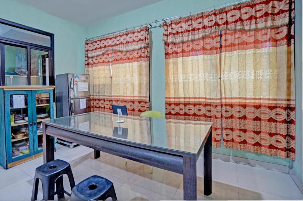 Oyo 93109 Garden Homestay 1 Tpr Сурабая Экстерьер фото